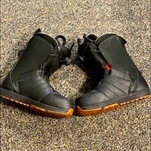 Salomon Launch Boa SJ - Black Snowboard Boots - Size 10 US